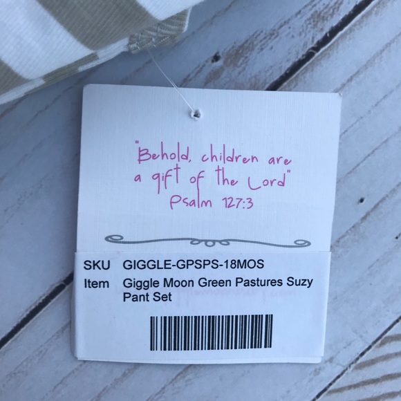 PRICE FIRM! Giggle Moon outfits 18 mos - Picture 8 of 8